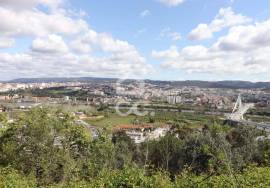 Plot of land for detached house with views over the city of Coimbra!