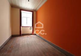 Building to recover next to Praça do Comércio! Building to recover next to Praça do Comércio!