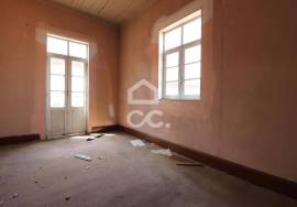 Building to recover next to Praça do Comércio! Building to recover next to Praça do Comércio!