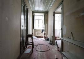 Building to recover next to Praça do Comércio! Building to recover next to Praça do Comércio!