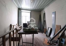 Building to recover next to Praça do Comércio! Building to recover next to Praça do Comércio!