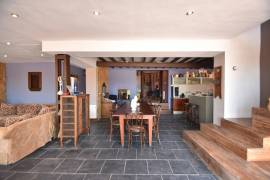 Impressive finca with views.