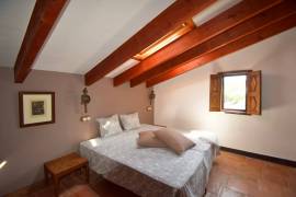 Impressive finca with views.