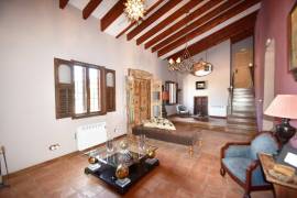Impressive finca with views.