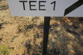 Plot on a golf resort for construction of a detached 3 bedroom villa with pool and private garden