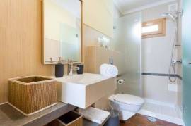 T2 Villa With Private Pool For Sale In Burgau