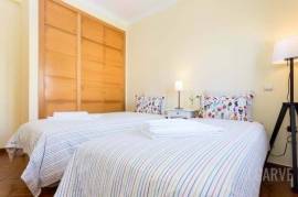 T2 Villa With Private Pool For Sale In Burgau