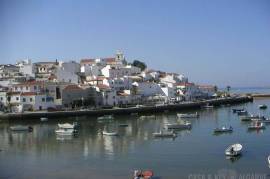 Retail Property For Sale In Ferragudo