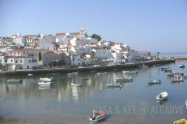 235 Square Meter Land For In Lagoa