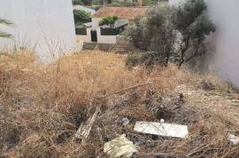 235 Square Meter Land For In Lagoa