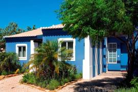 4-Star Resort for Sale in Lagos – Prime Algarve Investment Opportunity