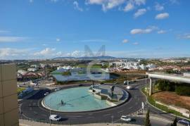 Premium office building in Parque dos Poetas, Oeiras