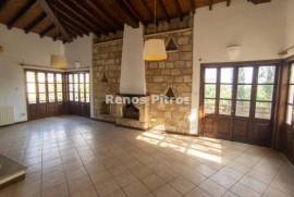 Two storey Detached House for sale in Peyia Municipality.