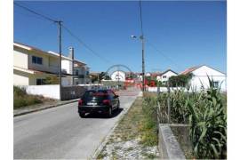 Urbanized land area 600 m2, quiet area 5 min from Vila Franca de Xira
