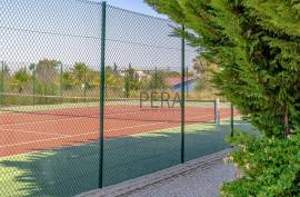 Resort hotel for sale in Praia da Luz, Lagos