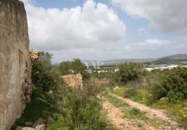 LOULE - Plot with ruin
