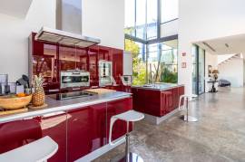 5+2 bedroom villa for sale in Vilamoura, with heated pool