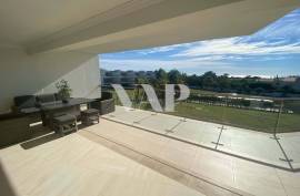 1 bedroom apartment in condominium with swimming pool in Albufeira