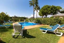 3+2 bedroom villa for sale in Vilamoura, with private pool