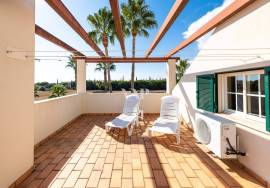3+2 bedroom villa for sale in Vilamoura, with private pool