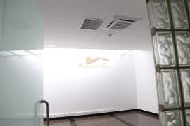 Commercial Store with 217 m2
