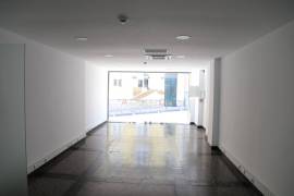 Commercial Store with 217 m2