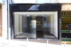Commercial Store with 217 m2