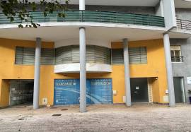 Commercial store with 2 floors, Alto Sta Catarina.