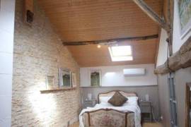 €149500 - Pretty 4 Bedroomed Cottage Near Civray
