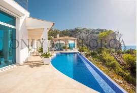 LA MOLA VILLA FOR SALE IN PORT ANDRATX