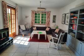 Traditional And Welcoming Villa With 110 M2 Living Space On 1565 M2 Of Land With Pool.