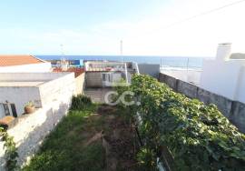 House with 2+1 Bedrooms - São Miguel - Vila Franca do Campo