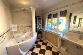 Detached house for sale in Riga, 260.00m2