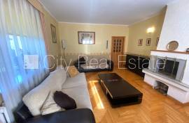 Detached house for sale in Riga, 260.00m2