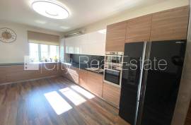 Detached house for sale in Riga, 260.00m2