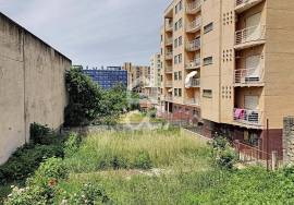 Semi-detached house - House to recover in the city center