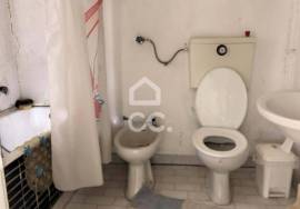 Semi-detached house - House to recover in the city center