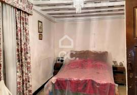 Semi-detached house - House to recover in the city center