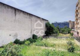 Semi-detached house - House to recover in the city center