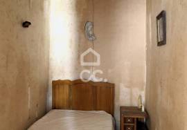 Semi-detached house - House to recover in the city center