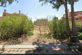 PLOT TO BUILD - CLOSE TO TOWN & BEACH