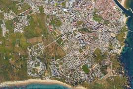 PLOT TO BUILD - CLOSE TO TOWN & BEACH