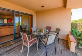 An amazing 3 bed apt with private Swimming pool