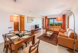 An amazing 3 bed apt with private Swimming pool