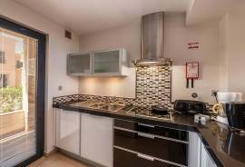 An amazing 3 bed apt with private Swimming pool