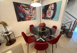 3+2 bedroom semi-detached house with psyche and garage located in Vilamoura