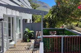 Luxury 4 Bed House For Sale in Vredehoek Cape Town South