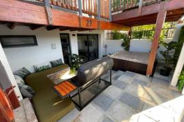 Luxury 4 Bed House For Sale in Vredehoek Cape Town South