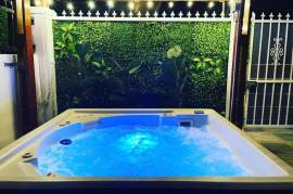 Luxury 4 Bed House For Sale in Vredehoek Cape Town South