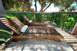 Luxury 4 Bed House For Sale in Vredehoek Cape Town South